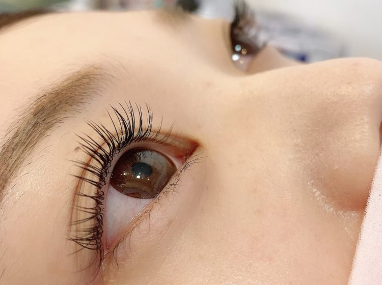 ★マツエクとパリジェンヌの違い★